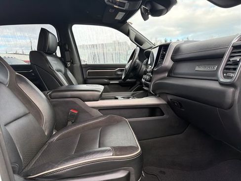 Used 2024 RAM 1500 Laramie AWD/4WD image 11