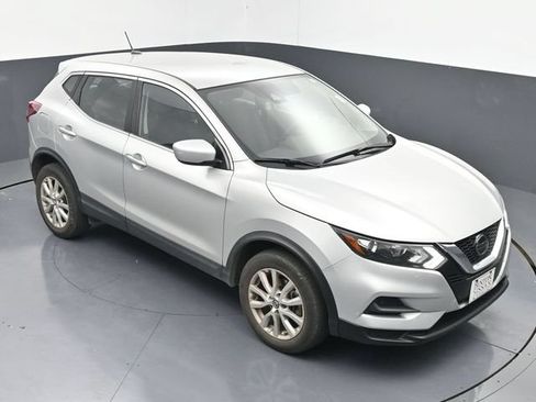 Used 2022 Nissan Rogue Sport S FWD image 27