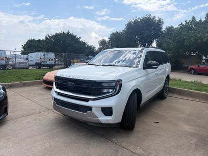 Used 2025 Ford Expedition Platinum w/ Driver's Package