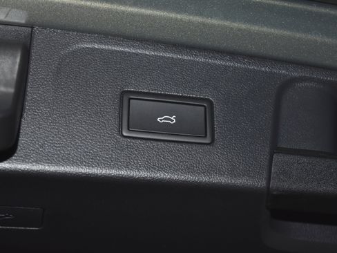 New 2026 Volkswagen Atlas SE image 26