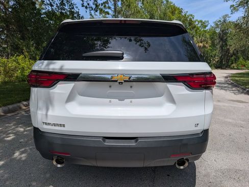 Used 2023 Chevrolet Traverse LT FWD image 7