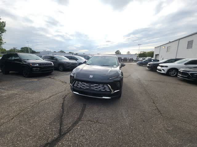 Used 2024 Buick Envision Preferred AWD/4WD image 4