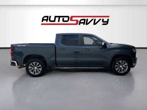 Used 2022 Chevrolet Silverado 1500 LT AWD/4WD image 8