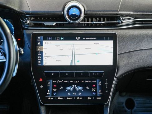 Used 2023 Maserati Grecale Modena image 13