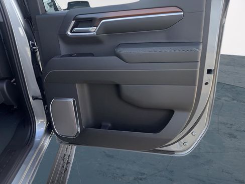 Used 2026 GMC Sierra 1500 Denali image 7