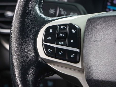 Used 2021 Ford Explorer XLT w/ Equipment Group 202A image 13