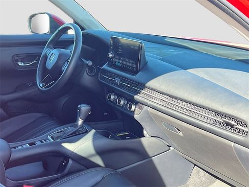 Used 2024 Honda HR-V EX-L image 29