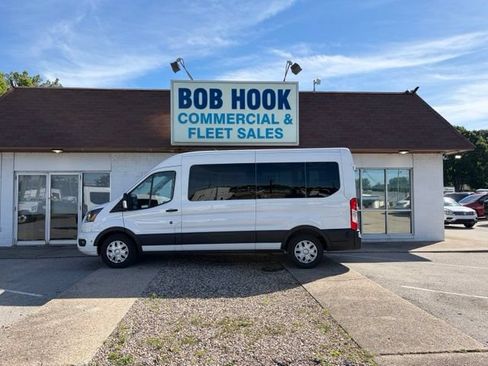 Used 2024 Ford Transit 350 XLT RWD image 30