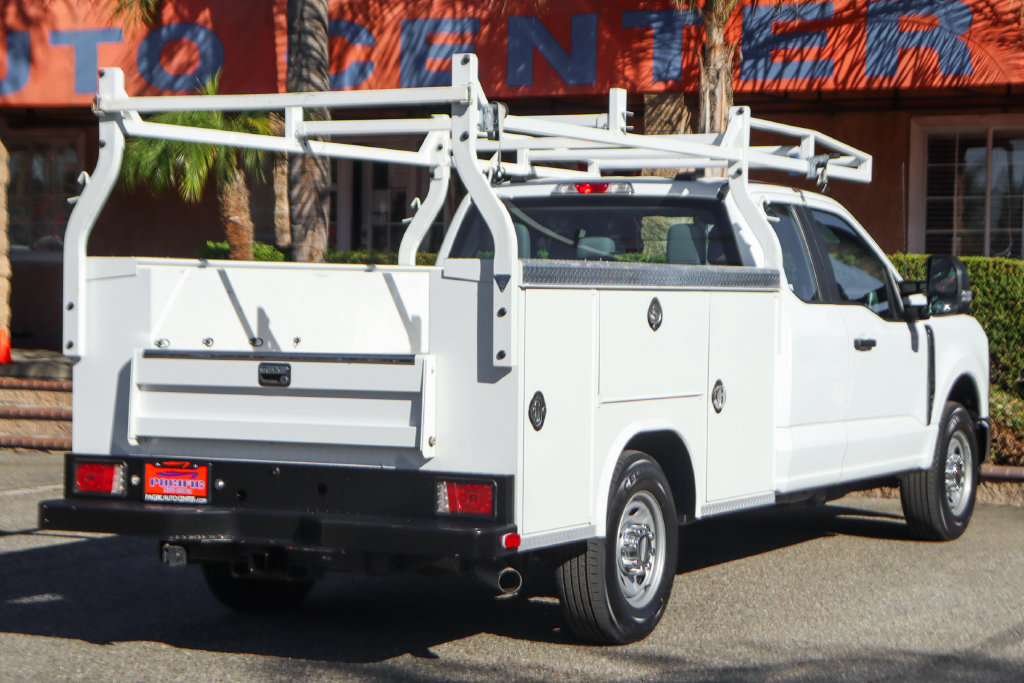 Used 2023 Ford F250 XL w/ XL Chrome Package RWD image 10