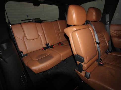 Used 2021 INFINITI QX80 Sensory w/ All-Season Package image 36