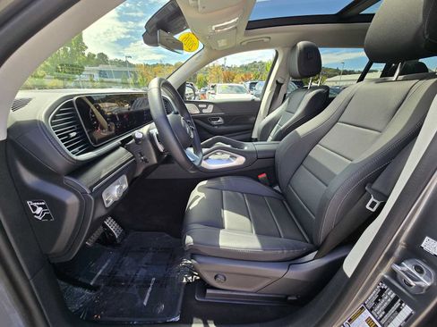 Used 2026 Mercedes-Benz GLS 450 4MATIC image 23