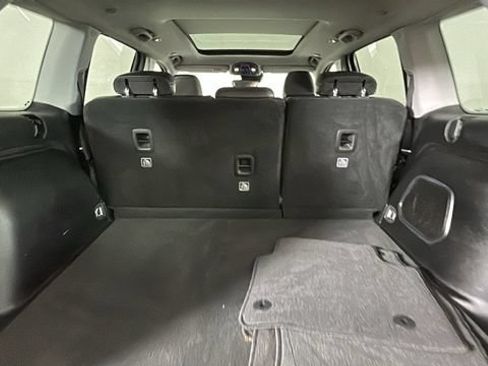 Used 2023 Jeep Grand Cherokee 4WD 4xe image 29