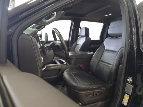 Used 2023 GMC Sierra 3500 Denali w/ Denali Ultimate Package image 11