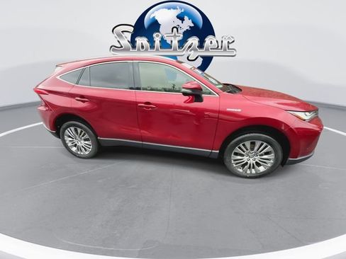 Certified 2021 Toyota Venza Limited image 10