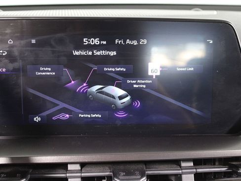 Used 2023 Kia Telluride S image 18