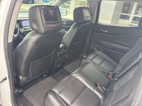 Used 2017 GMC Acadia SLT AWD/4WD image 38