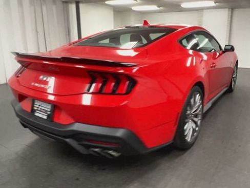 Used 2025 Ford Mustang GT Premium RWD image 8