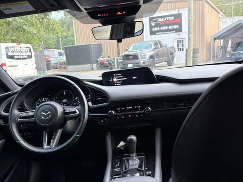 Used 2019 MAZDA MAZDA3 Hatchback w/ Preferred Package FWD image 35