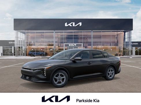 New 2025 Kia K4 LXS image 3