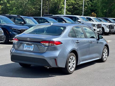 Used 2025 Toyota Corolla LE FWD image 8