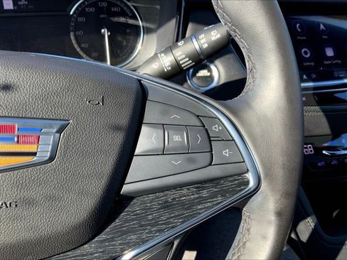 Used 2022 Cadillac XT5 Premium Luxury w/ LPO, Floor Liner Package image 19