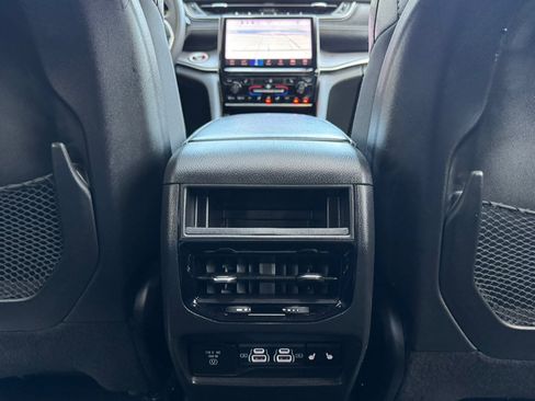 Used 2024 Jeep Grand Cherokee Limited 4xe AWD/4WD image 28