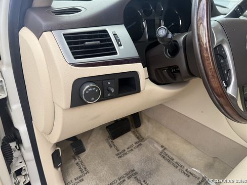 Used 2008 Cadillac Escalade AWD image 8
