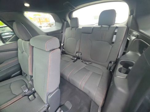 Used 2025 Honda Pilot Sport image 29