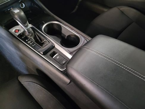Used 2022 Nissan Altima 2.5 SV w/ SV Premium Package FWD image 26