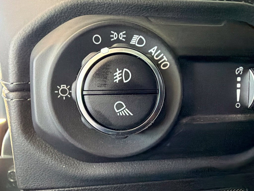 Used 2026 Jeep Gladiator Mojave AWD/4WD image 19
