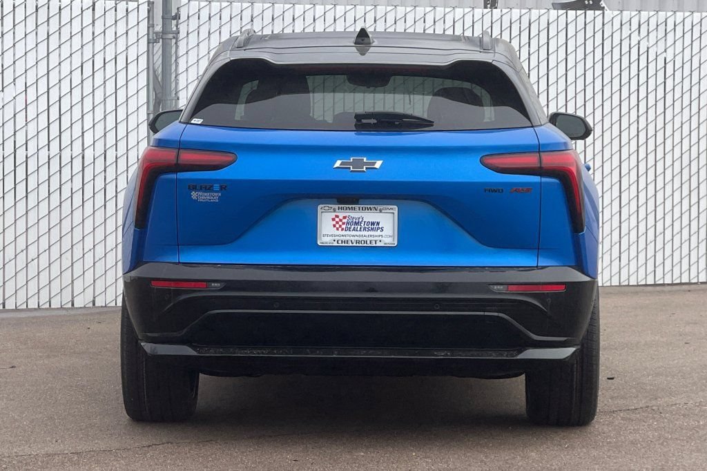 New 2026 Chevrolet Blazer EV RS AWD/4WD image 5