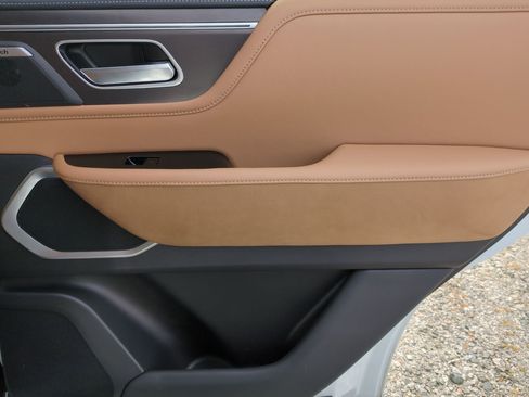 Used 2026 INFINITI QX80 Luxe image 42