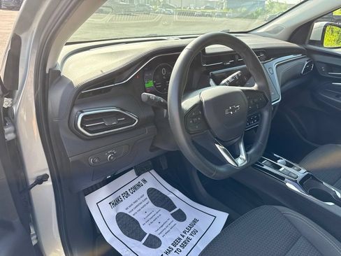 Used 2023 Chevrolet Bolt EUV LT w/ Driver Confidence Package FWD image 23