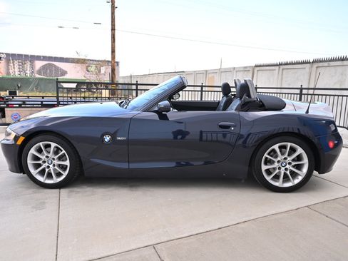 Used 2007 BMW Z4 3.0i RWD image 5