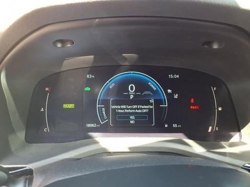 Used 2025 Toyota Camry SE FWD image 22
