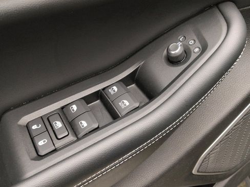 Used 2022 Jeep Grand Cherokee Limited 4xe w/ Luxury Tech Group II image 27