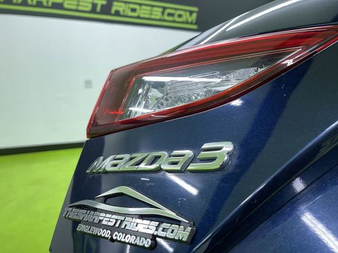 Used 2017 MAZDA MAZDA3 Grand Touring image 13