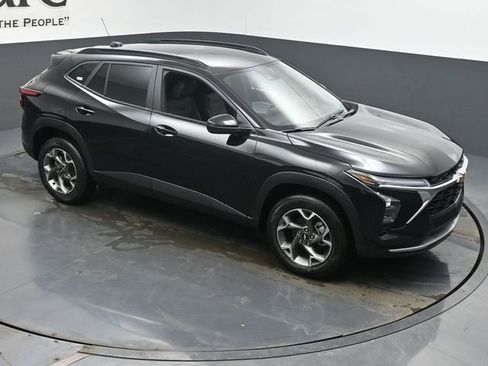 New 2026 Chevrolet Trax LT w/ Driver Confidence Package image 26