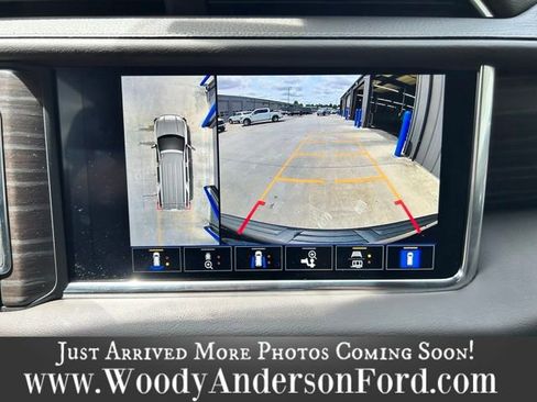 Used 2023 GMC Yukon Denali RWD image 13