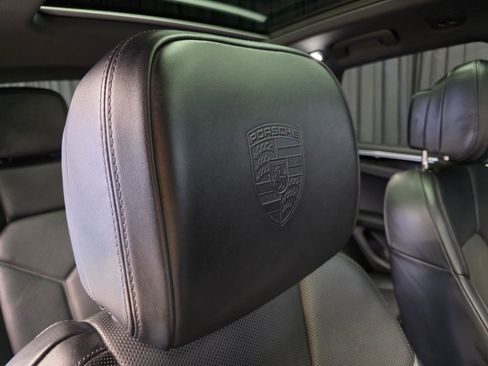 Used 2023 Porsche Macan image 37