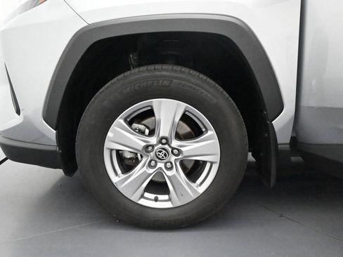 Used 2023 Toyota RAV4 XLE AWD/4WD image 10