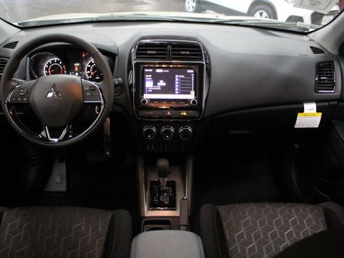 New 2026 Mitsubishi Outlander Sport LE AWD/4WD image 20