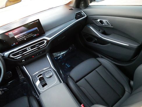 Used 2023 BMW M340i xDrive image 11