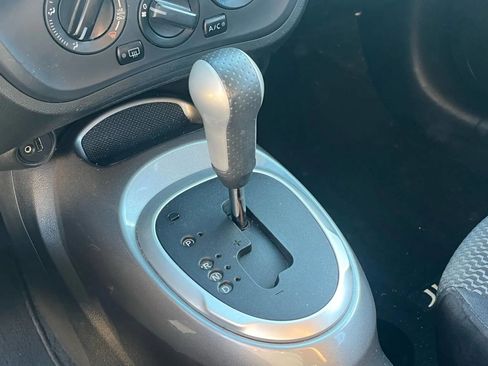 Used 2015 Nissan Juke S image 23