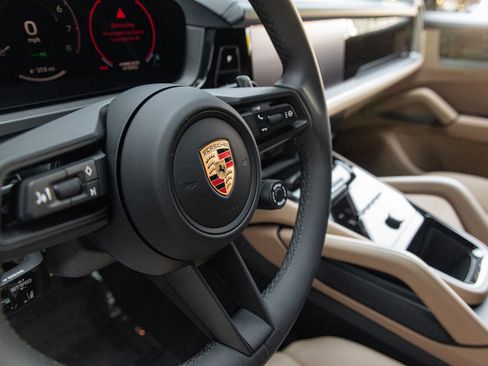 New 2026 Porsche Cayenne E-Hybrid Coupe image 20