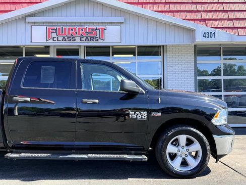 Used 2021 RAM 1500 Tradesman w/ Tradesman SXT Package image 12