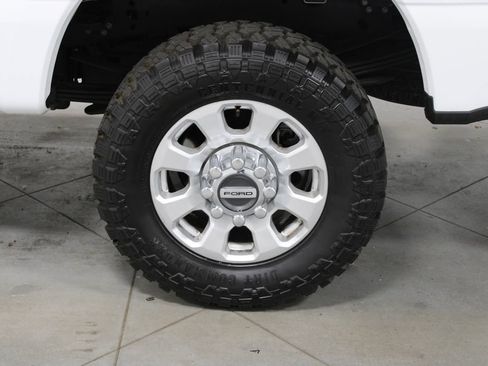 Used 2023 Ford F350 XLT w/ 360-Degree Camera Package image 21