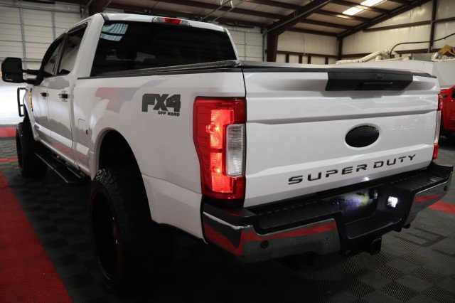Used 2017 Ford F250 XLT w/ XLT Premium Package AWD/4WD image 26