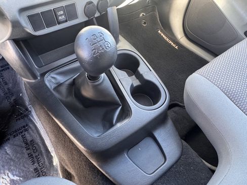 Used 2013 Toyota Tacoma 2WD Regular Cab image 20