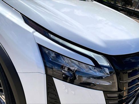 New 2026 Nissan Pathfinder Platinum AWD/4WD image 20